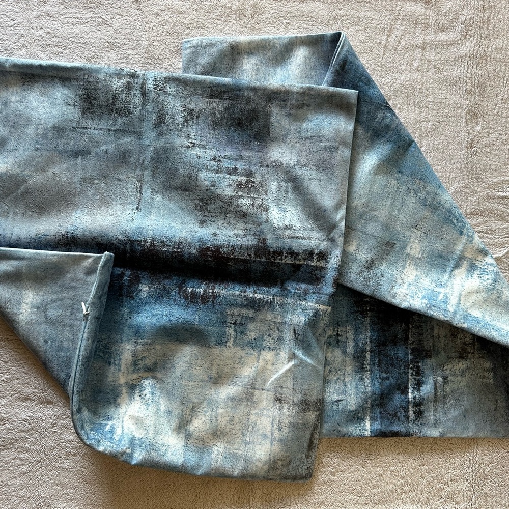 Alricc Blue and Grey Pillow Cover